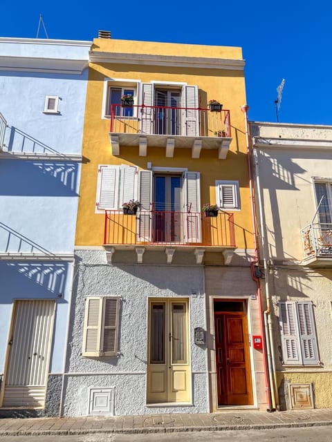 Property building, Balcony/Terrace