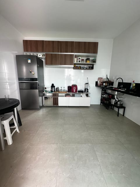 Kitchen or kitchenette, Dining area, oven, stove