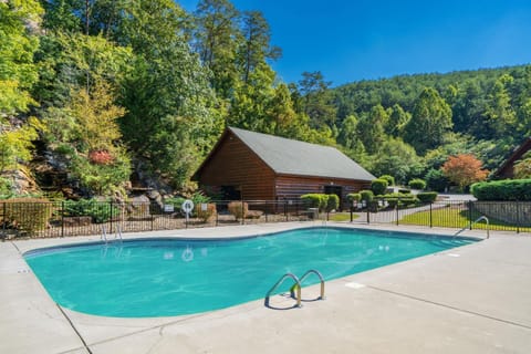 Spring, Day, Natural landscape, Swimming pool