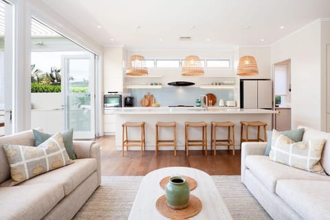 Boulevard Bliss, North Bondi House in Sydney