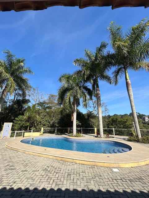 Linda Chácara - pé na água na represa de Igaratá House in Sao Jose dos Campos