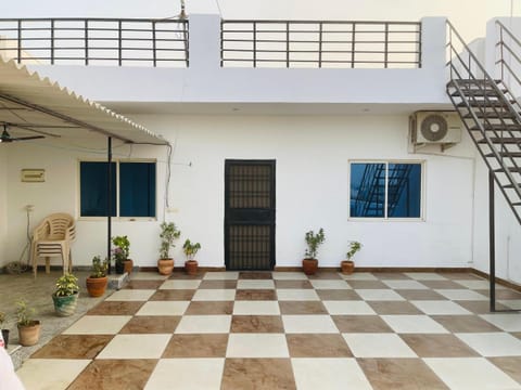 Cozy 2 BHK with Modern Comforts - No Lift Apartment in Delhi