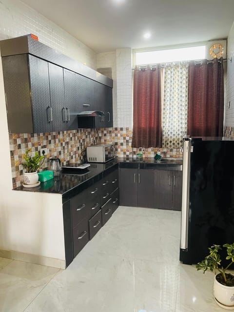 Cozy 2 BHK with Modern Comforts - No Lift Apartment in Delhi