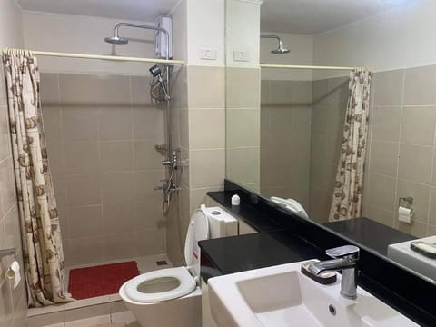 Amalfi City Di Mare 502 3BR Internet Netflix Apartment in Cebu City