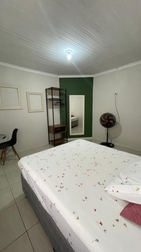 Quarto casal Vacation rental in Navegantes