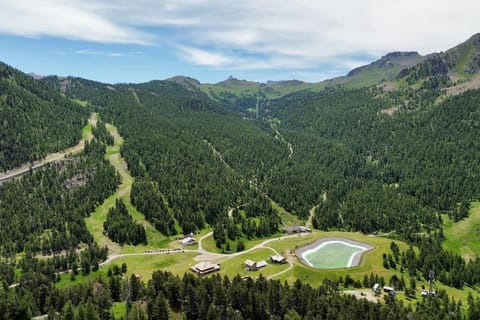 Nearby landmark, Spring, Neighbourhood, Natural landscape, Bird's eye view, Lake view, Mountain view