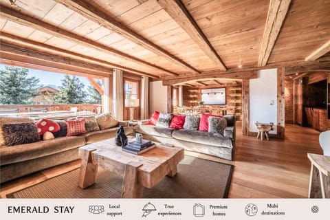 Living room, Seating area