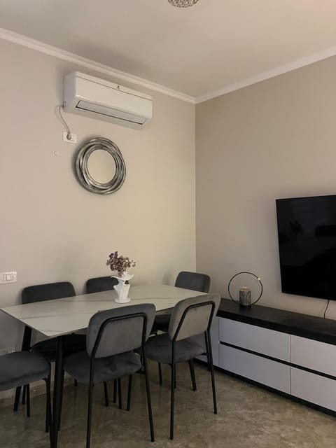 TV and multimedia, Dining area