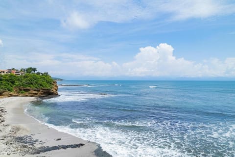 Casa Todos Juntos in Bolongo by Mita Residential House in State of Nayarit