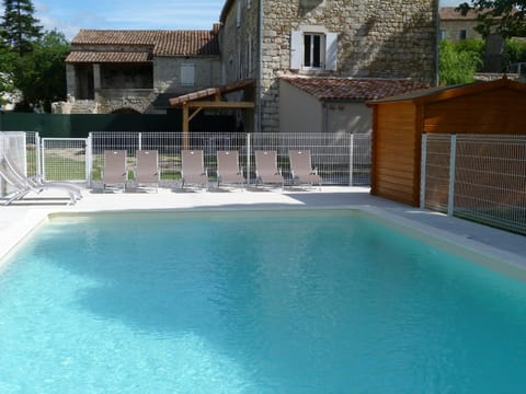 View (from property/room), Pool view, Swimming pool