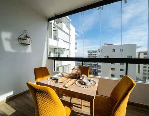 Chic 2 chambres balcon vue panoramique et piscine Apartment in Casablanca-Settat