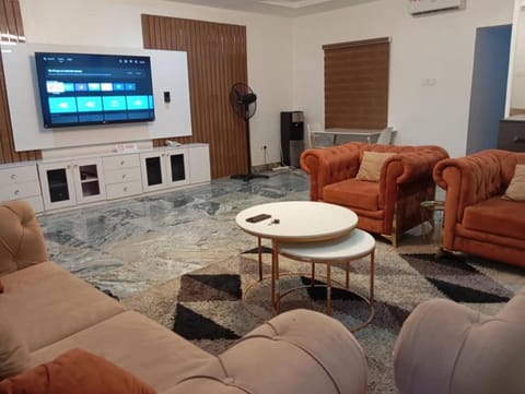 Omega Luxury Apartments Bed and Breakfast in Abuja