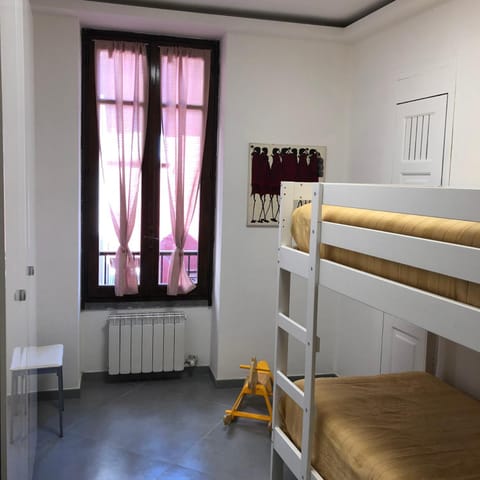 Fantastico trilocale in pieno centro storico Apartment in Intra