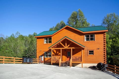 2Cabins Sleeps 26 12BR Pool HotTub Theater Games House in Sevier County