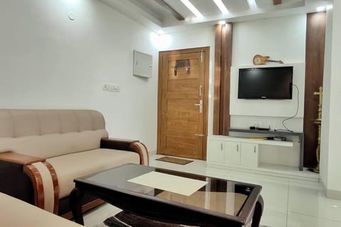 River view apartment in Aluva, near Cochin Airport Apartment in Kochi