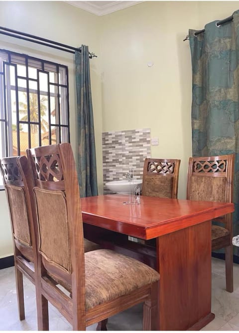 Spacious Serenity, 3 Bedroom Gem Apartment in City of Dar es Salaam