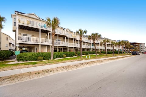 SeaStar Vista House in Surf City