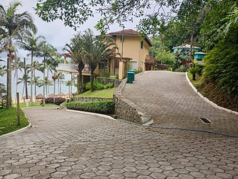 Casa com praia particular com vista incrível em Angra dos Reis House in Angra dos Reis