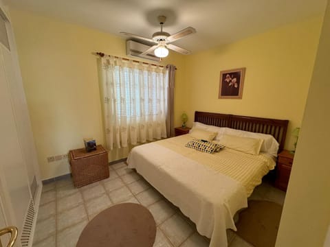 Bed, Photo of the whole room, Bedroom, towels, air conditioner