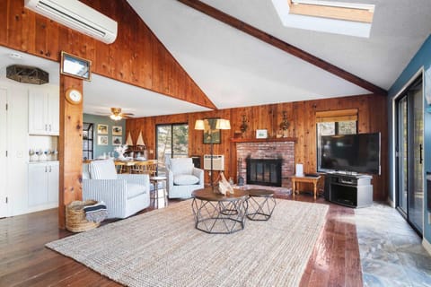 Walk to Water Private Deck with Water View House in Wellfleet