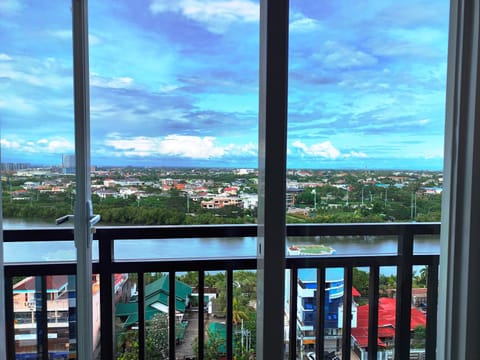 Day, Natural landscape, View (from property/room), Balcony/Terrace, City view