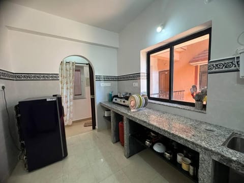 Luxury 1bhk with Bathtub Pool near Calangute Baga Beach Apartment in Baga