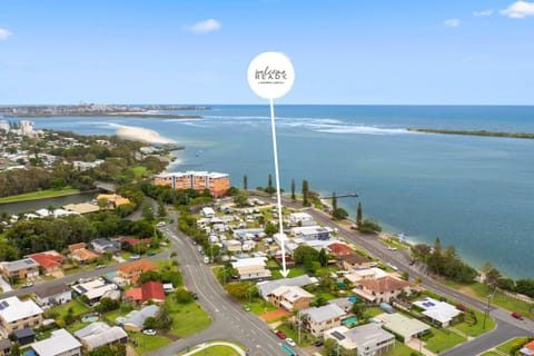 Nearby landmark, Neighbourhood, Natural landscape, Bird's eye view, Beach, Location