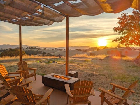 Balcony/Terrace, Mountain view, Sunset