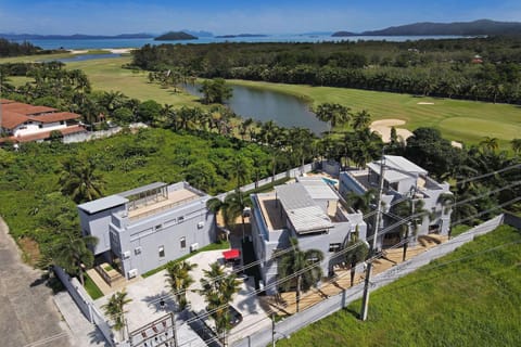 Property building, Day, Bird's eye view