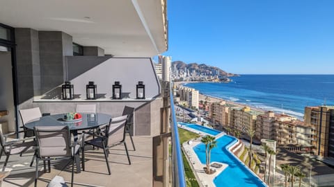 Balcony/Terrace, Pool view, Sea view