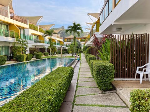 Property building, Day, Garden view, Pool view, Swimming pool