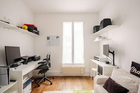 Duplex spacieux, 10 min de Paris Apartment in Puteaux