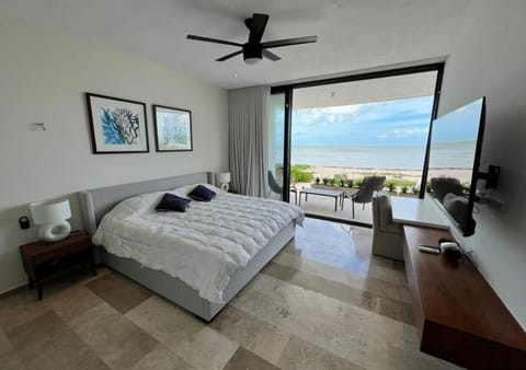 Bed, Natural landscape, Photo of the whole room, Bedroom, Sea view