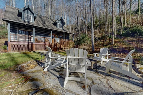 Hickory Creek Hideaway House in Maggie Valley