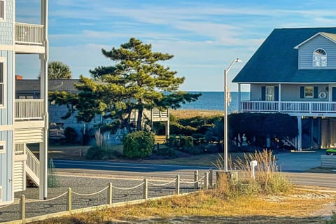 Blessed Waves House in Holden Beach