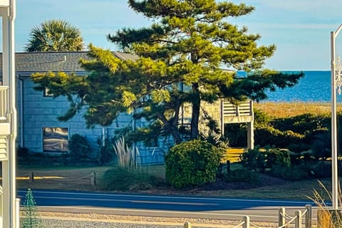 Blessed Waves House in Holden Beach