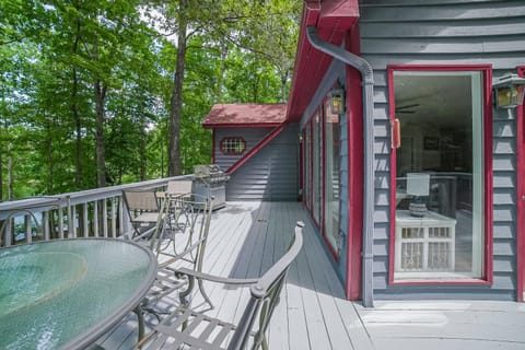 Cedar Hall House in Lake Anna