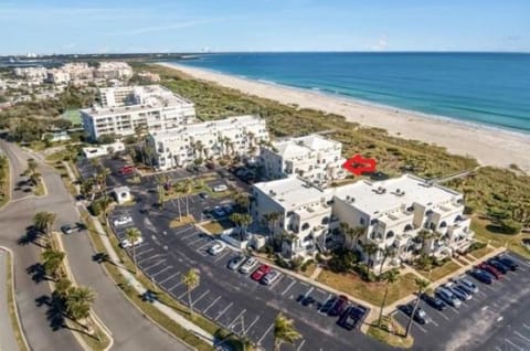 Oceanfront in Canaveral, Views, Heated Pool & Spa Apartment in Cape Canaveral