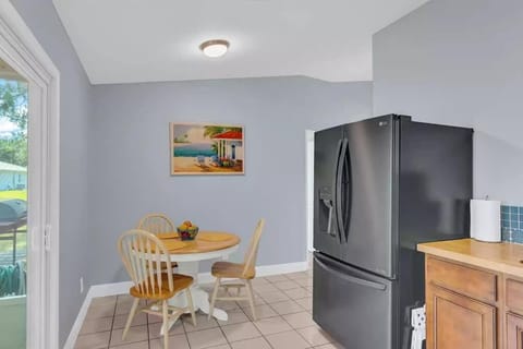 Cheerful 2 bedroom that is close to the water House in Sebastian