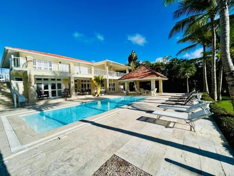 luxurious villa Punta Cana Rubí Villa in Punta Cana