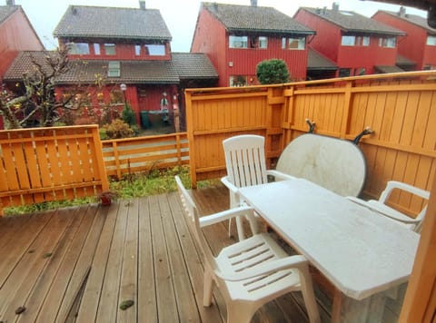 Patio, Balcony/Terrace