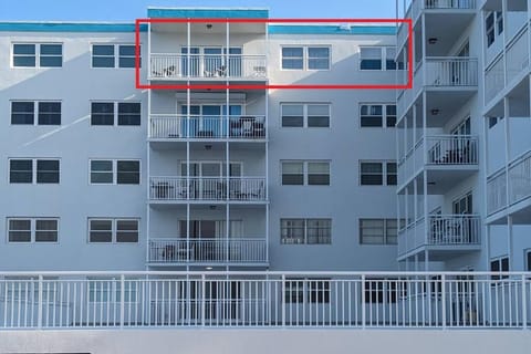 Oceanfront 2Br-2B in Satellite Beach - Ocean Views Apartamento in South Patrick Shores