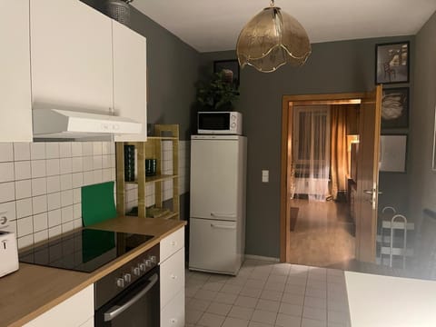 Maxim's Apartment - Self Check-in Apartment in Zwickau