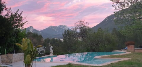 Natural landscape, Mountain view, Pool view, Swimming pool, Sunrise