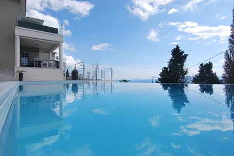 Pool view, Sea view, Swimming pool