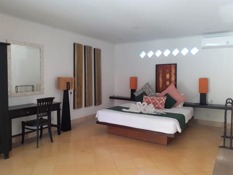 4 Bedroom Villa with private Pool Villa in Kuta