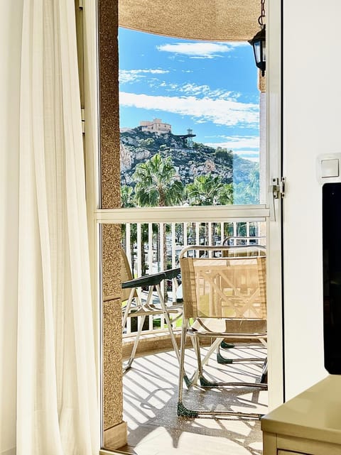 Day, View (from property/room), Balcony/Terrace, Mountain view, Sea view