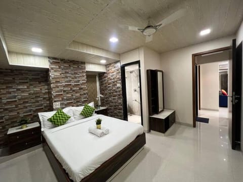 3BHK Service Apartment in Parel Apartment in Mumbai