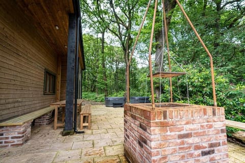 Errwood, woodland lodge with hot tubs for 14 House in Staffordshire Moorlands District