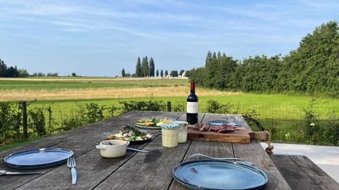 Patio, Day, Summer, Dining area, Garden view